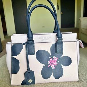 KATE SPADE 👜 SATCHEL